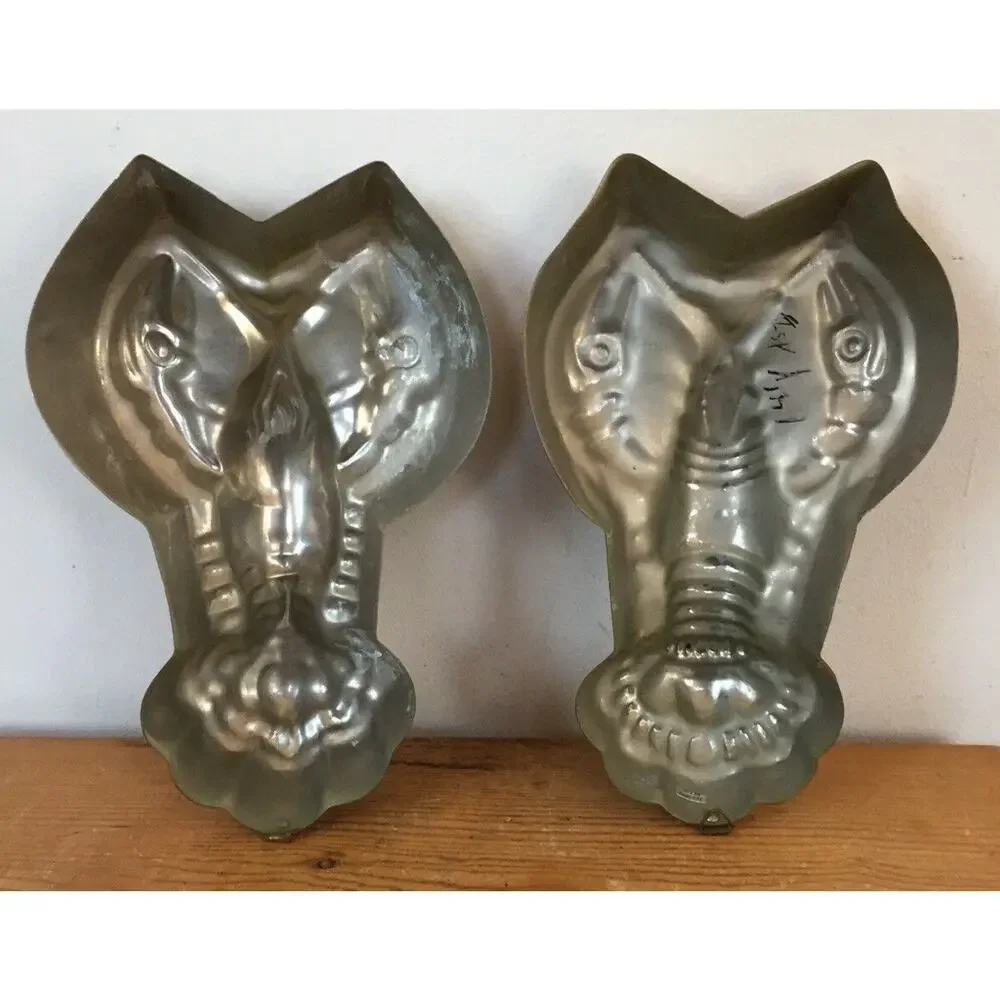 Pair Vtg Lobster Solid Copper Metal Molds Rustic Farmhouse Kitchen Wall Hangings